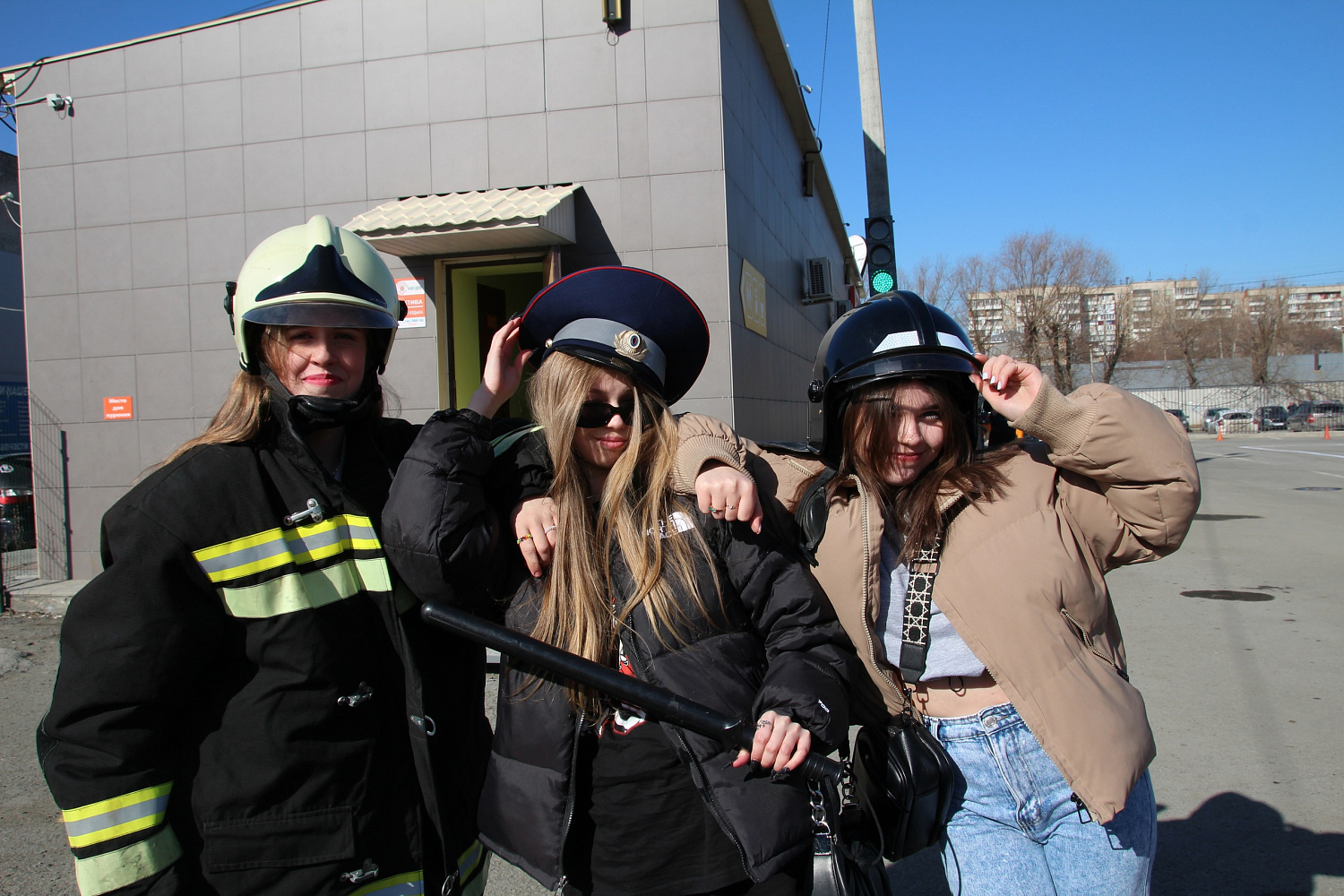 Учить безопасности на практике!