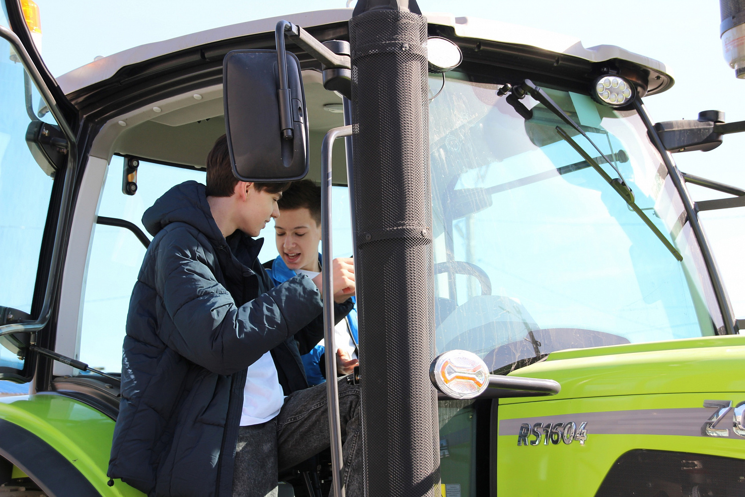 Учить безопасности на практике!